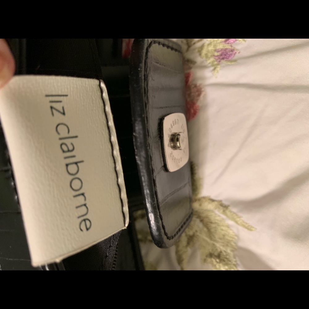 Handbag - Picture 2 of 2